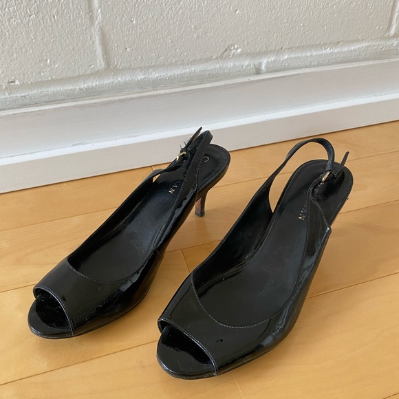 Cole Haan patent leather kitten heels - Picture 5 of 5